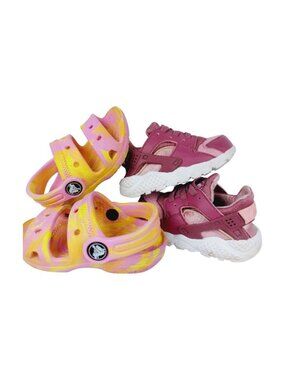 Set Of 2 Nike Crocs Girls Multicolor Classic Adjustable Comfort Sneaker Sandal 5